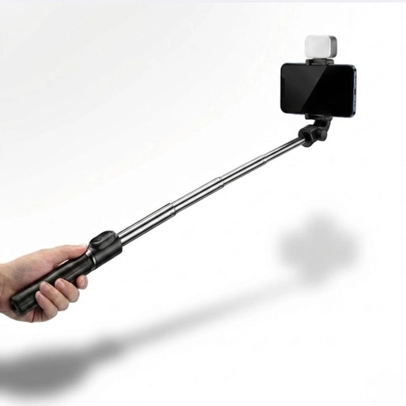 Mini trépied téléphone led tenu à la main tel une perche selfie