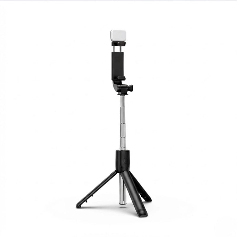 Mini trépied téléphone LED sur fond blanc