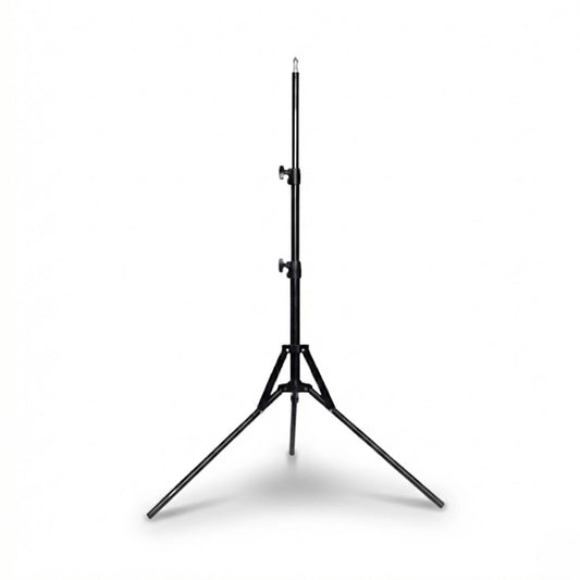 Trépied lumière noir sur fond blanc