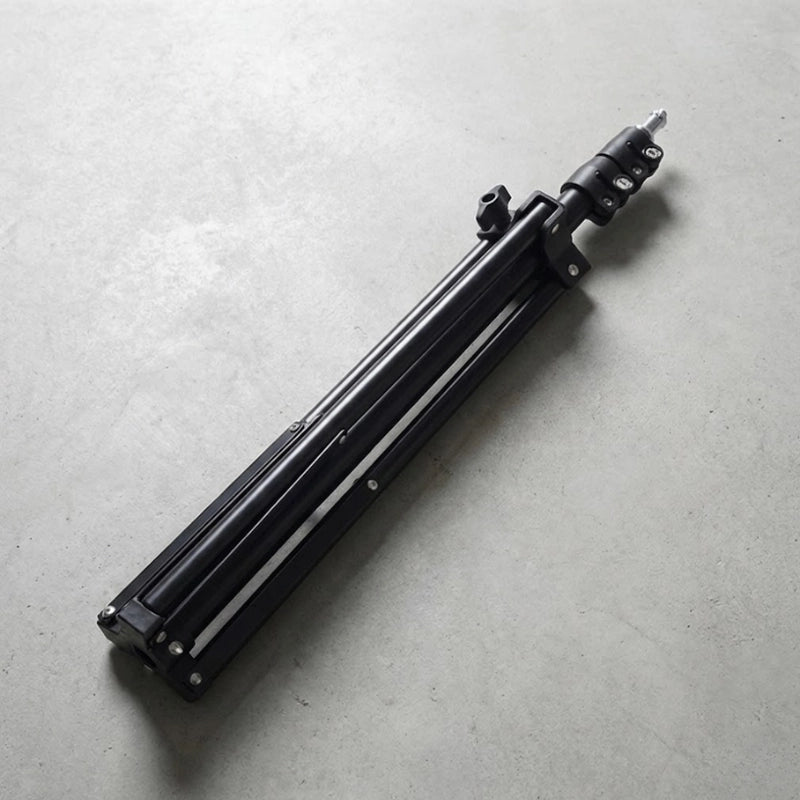 Trépied téléphone 160 CM noir plié et poser au sol